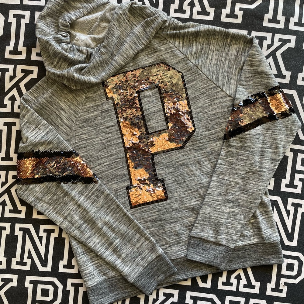 PINK VICTORIAS SECRET ZIP HOODIE BLING SEQUIN LARGE 💕